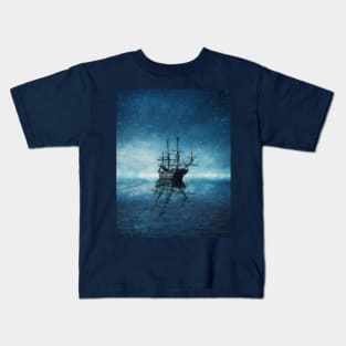 Gost ship painting Kids T-Shirt